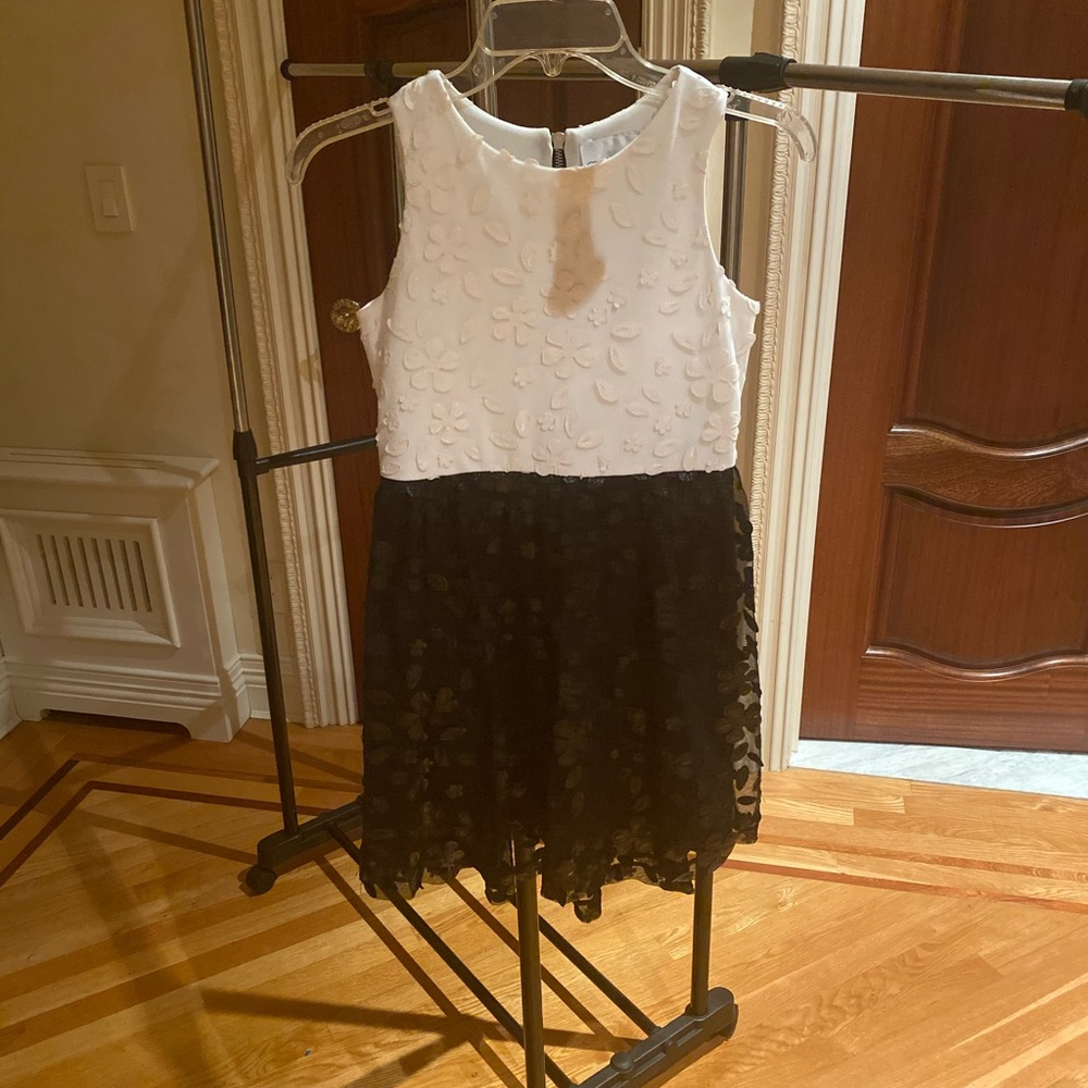 Kids dress black and white floral